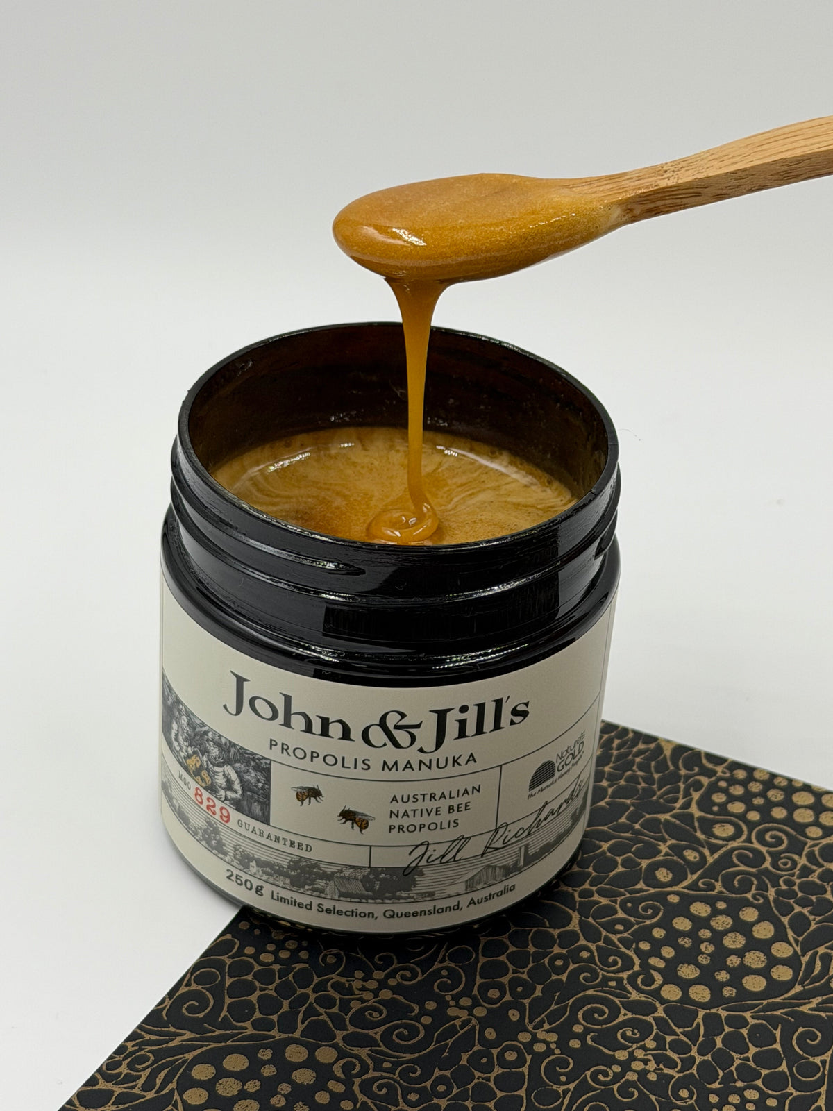 John & Jill's Propolis Manuka Honey 829+